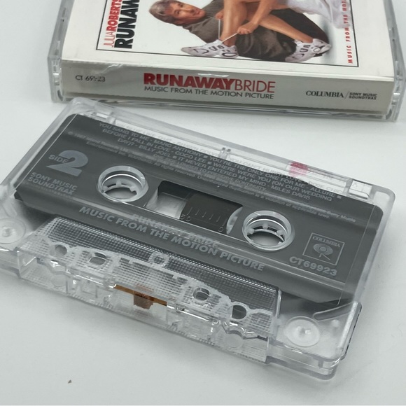 Runaway Bride • Soundtrack Cassette Tape - Picture 3 of 4